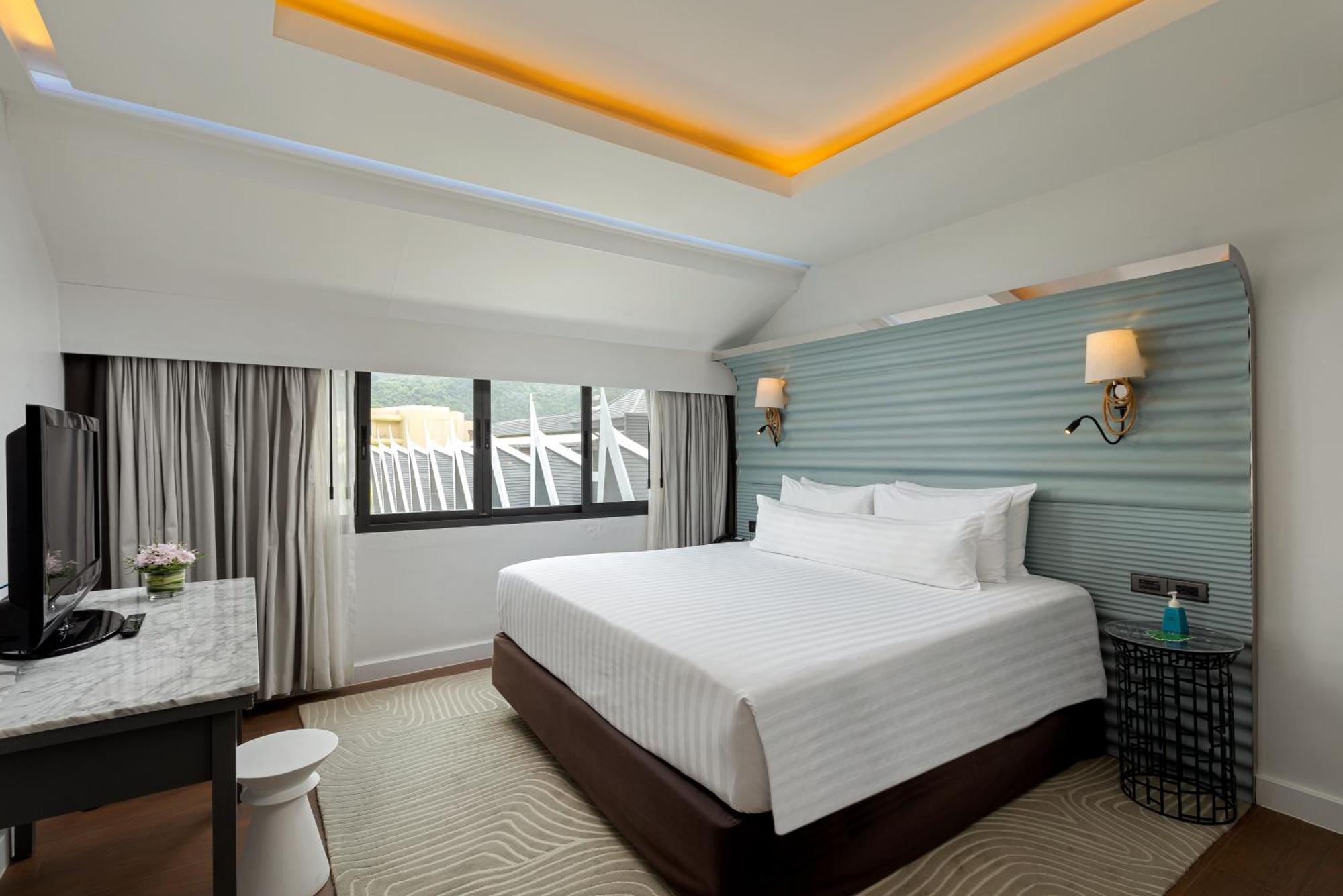 The Boathouse Phuket-Sha Plus Kata Beach  Buitenkant foto